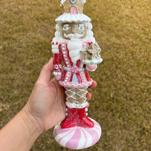 2 Pastel Standing Gingerbread Nutcrackers - Picture 4 of 8